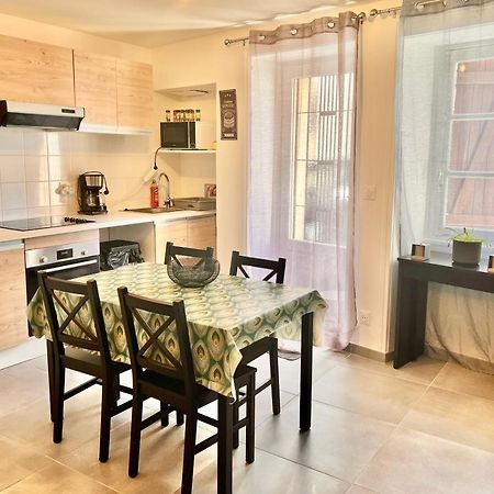 Villa 2 Chambres Proche D'Un Lac Ruelle-sur-Touvre Exteriör bild
