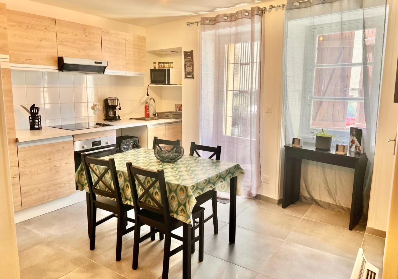 Villa 2 Chambres Proche D'Un Lac Ruelle-sur-Touvre Exteriör bild
