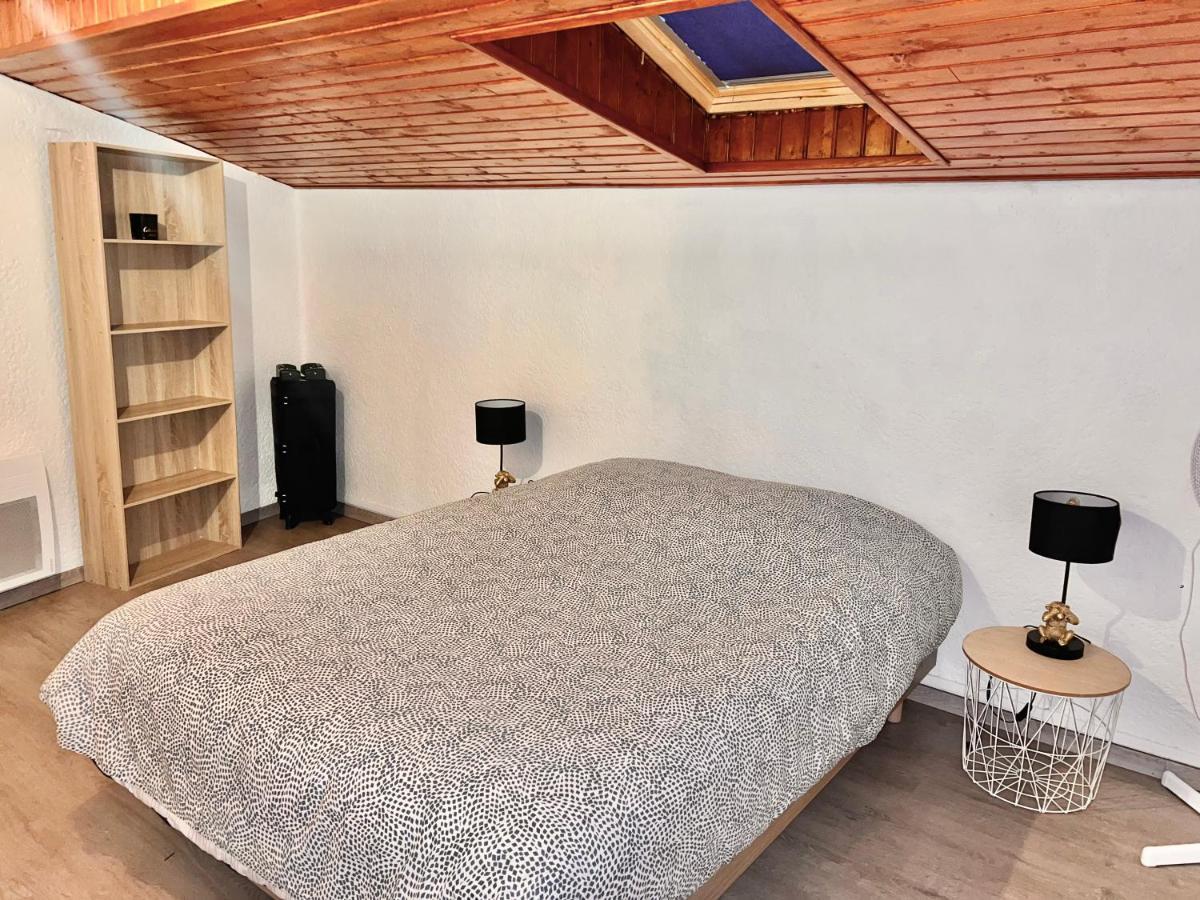 Villa 2 Chambres Proche D'Un Lac Ruelle-sur-Touvre Exteriör bild